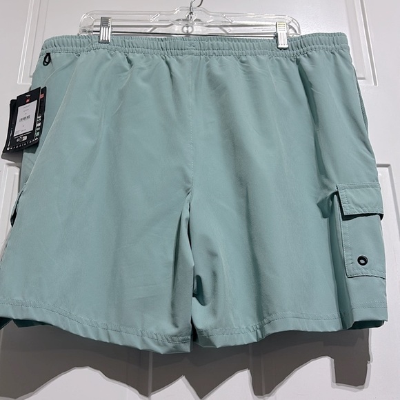 Quicksilver Lined board/swim,elastic drawstring waist,hip pockets,back velcro - Picture 4 of 12